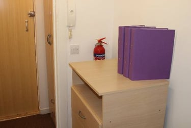1 bed studio, Studio 3, the cube, 5 gibbon lane, Near university, Plymouth, PL48EB - Image 4